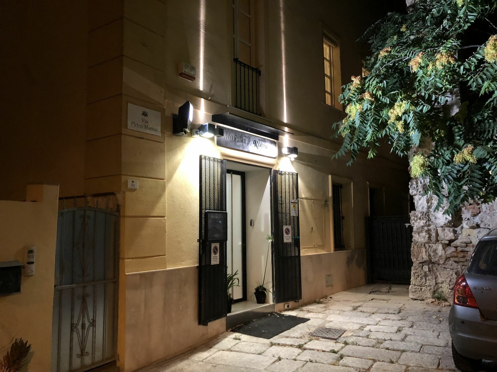 קליארי Martini Rooms Castello מראה חיצוני תמונה
